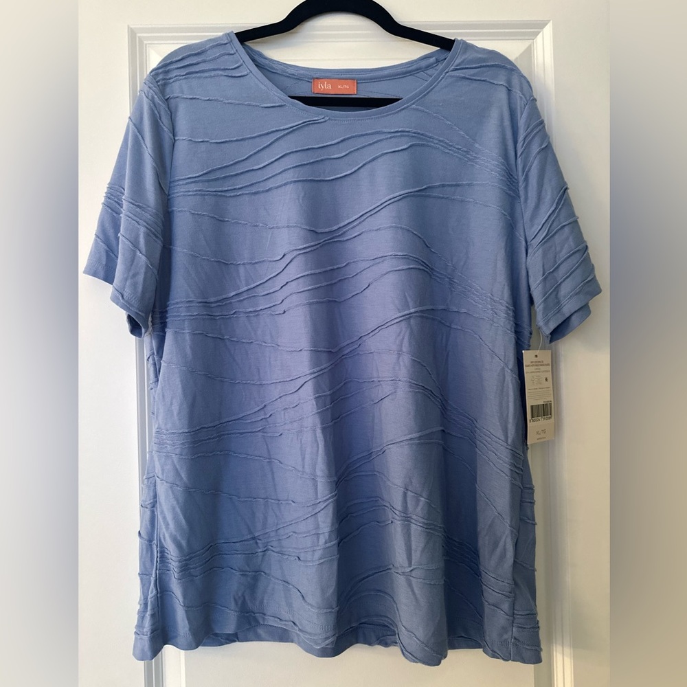 5/$20 Blue Textured Top